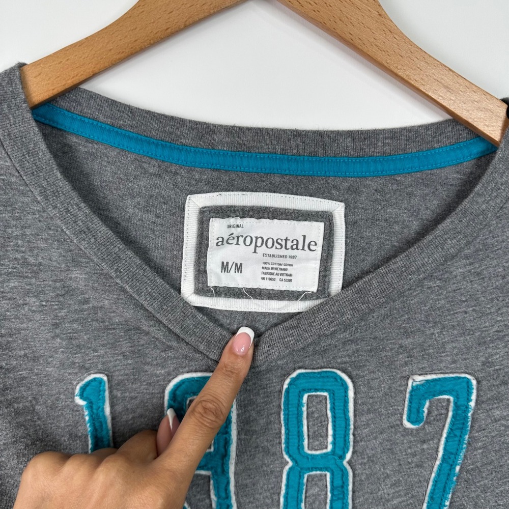 Aeropostale Womens Long Sleeve T Shirt Gray 1987 Graphic Top Medium - Picture 2 of 5